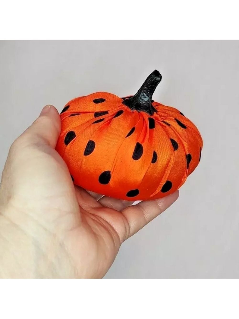 13 Fun Fall. Items 7 Fabric Pumpkins , Twine 1 Ea & 5 Signs AMAZIMG SO cut - Picture 8 of 14
